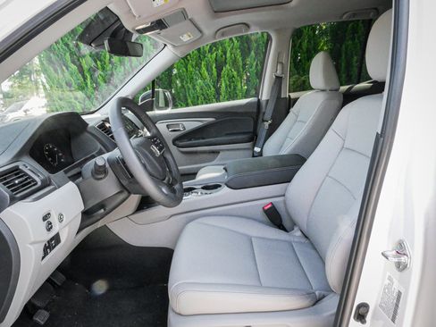 Used 2025 Honda Ridgeline RTL image 7