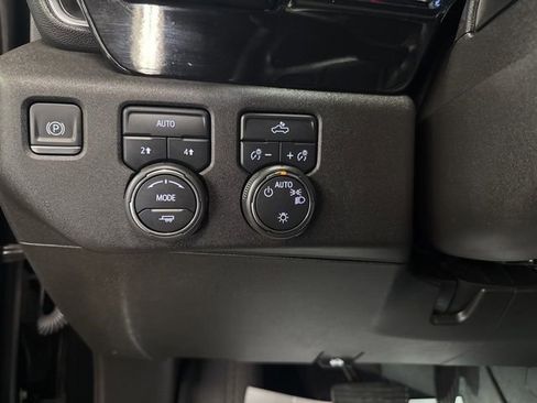Used 2024 Chevrolet Silverado 1500 LT AWD/4WD image 19