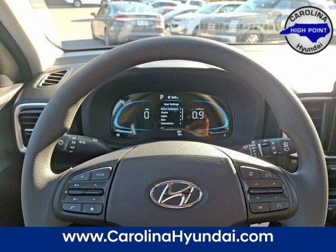 New 2026 Hyundai Venue SE image 10