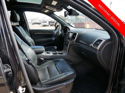 Used 2015 Jeep Grand Cherokee Overland w/ Advanced Technology Group image 8