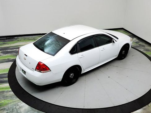 Used 2014 Chevrolet Impala Police FWD image 28