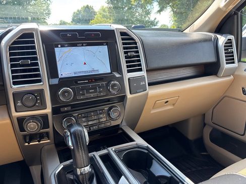 Used 2016 Ford F150 Lariat AWD/4WD image 14