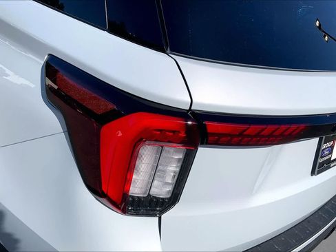 New 2026 Ford Explorer ST-Line w/ ST-Line Street Pack RWD image 14