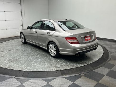 Used 2009 Mercedes-Benz C 300 4MATIC Sedan image 2