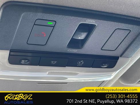 Used 2024 Nissan Sentra SR w/ SR Premium Package FWD image 26