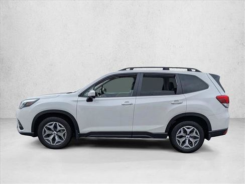 Used 2024 Subaru Forester Premium AWD/4WD image 8
