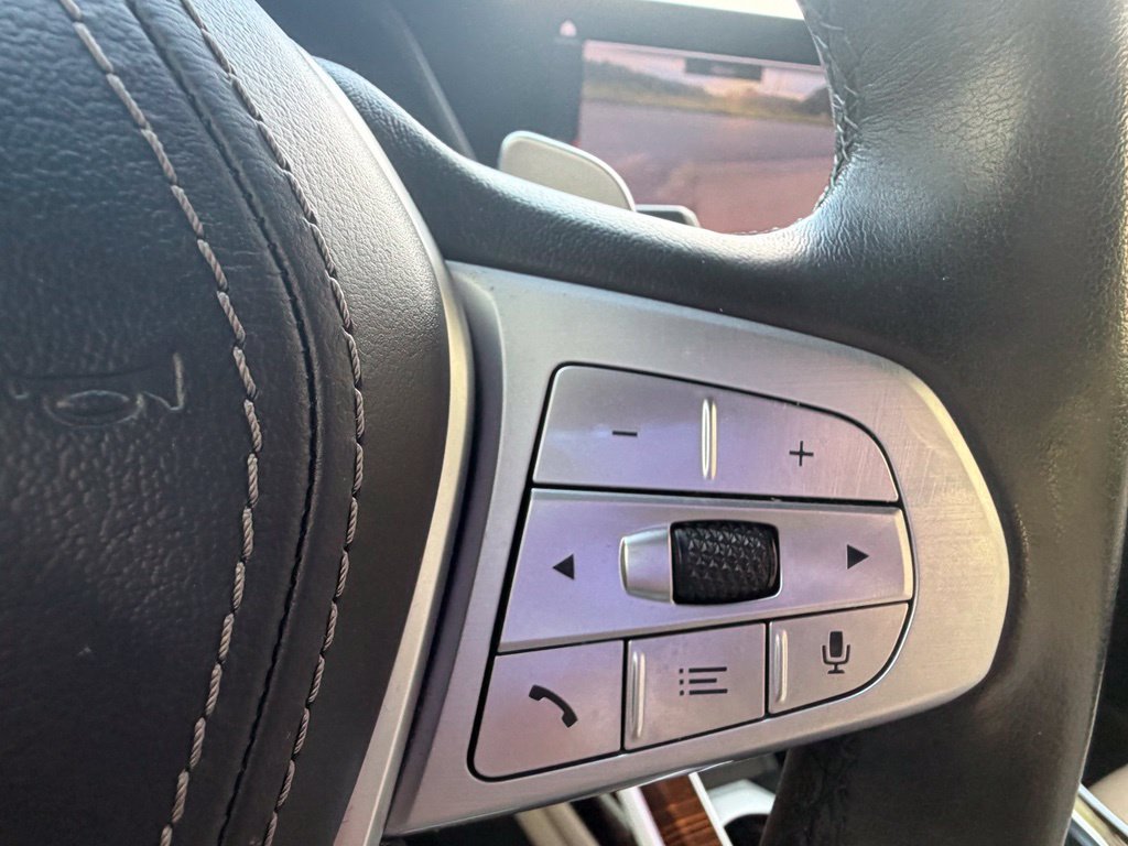 Used 2021 BMW X7 xDrive40i w/ Premium Package AWD/4WD image 21