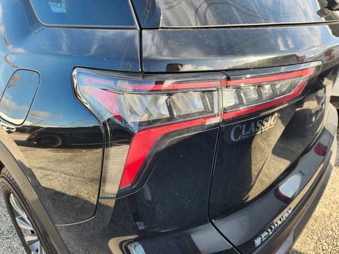 Used 2026 Chevrolet Equinox LT w/ Safety and Technology Package FWD image 7