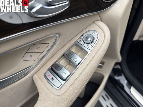 Used 2016 Mercedes-Benz GLC 300 image 11