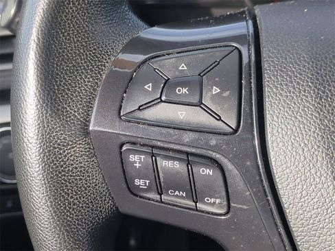 Used 2019 Ford Explorer XLT w/ Equipment Group 202A image 26