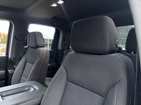 Used 2021 Chevrolet Silverado 1500 Custom image 12