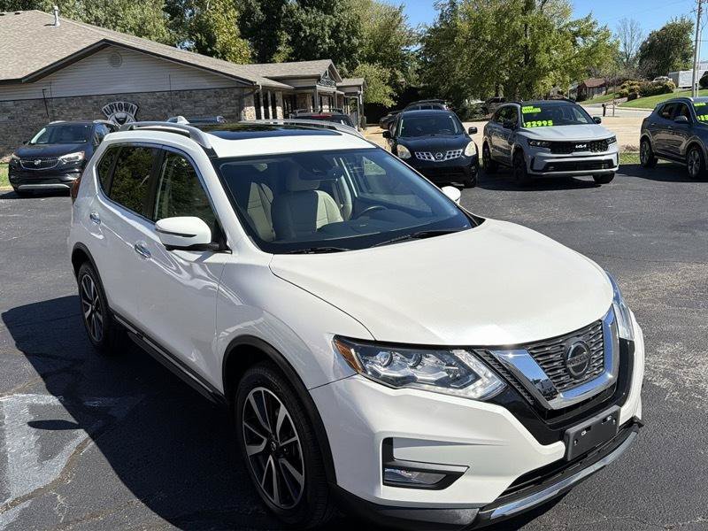 Used 2019 Nissan Rogue SL w/ Premium Package AWD/4WD image 3
