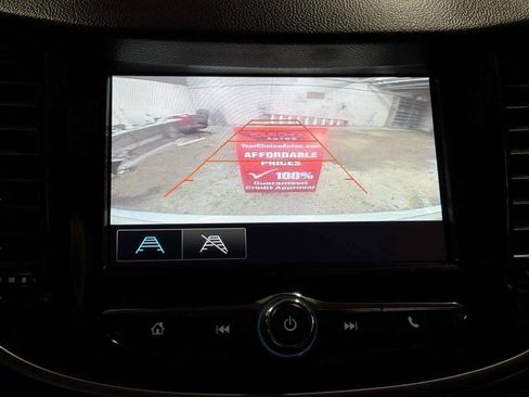 Used 2017 Chevrolet Trax LT w/ LT Convenience Package AWD/4WD image 24