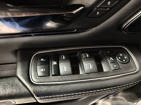 Used 2022 RAM 1500 Limited image 21