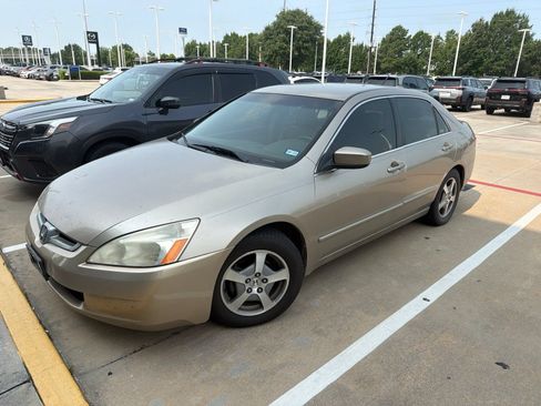Used 2005 Honda Accord Hybrid Sedan image 1