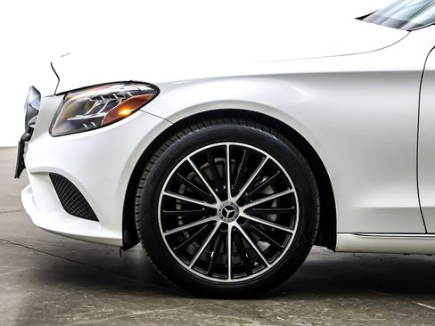 Used 2021 Mercedes-Benz C 300 Sedan image 10