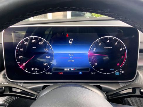 Used 2024 Mercedes-Benz C 300 Sedan image 23