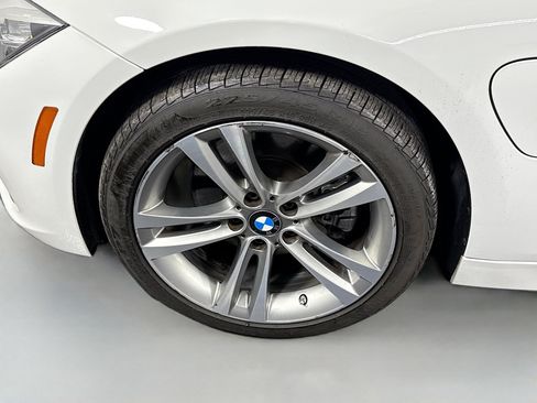 Used 2017 BMW 330e image 38