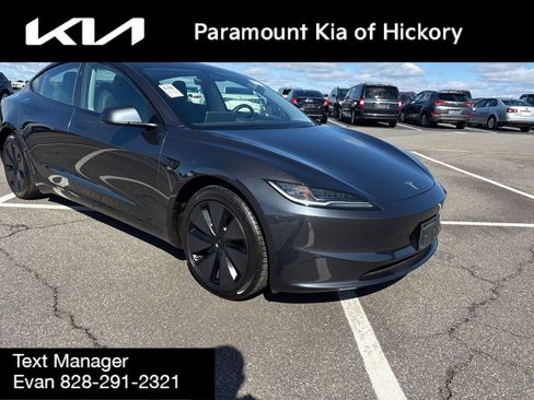 Used 2024 Tesla Model 3 Standard Range image 1