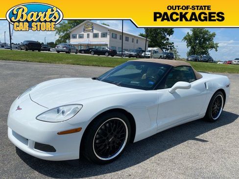 Used 2012 Chevrolet Corvette Convertible w/ 3LT Preferred Equipment Group RWD image 3