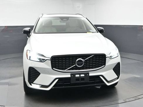 Used 2024 Volvo XC60 B5 Plus w/ Protection Package Premier AWD/4WD image 2