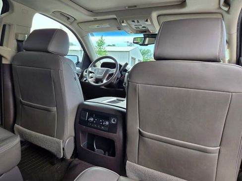 Used 2017 GMC Yukon Denali w/ Open Road Package AWD/4WD image 21