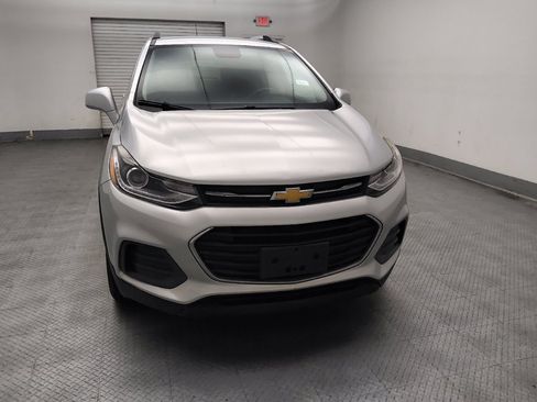 Used 2019 Chevrolet Trax LT w/ LT Convenience Package AWD/4WD image 14