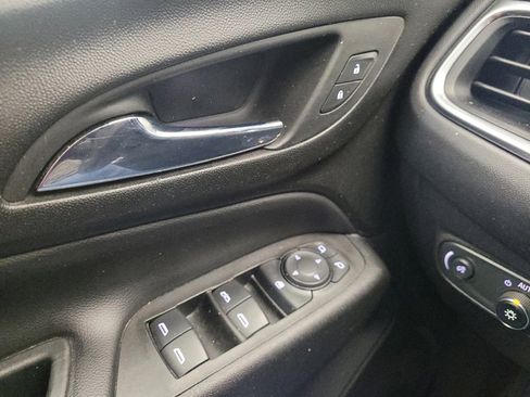 Used 2020 Chevrolet Equinox LT AWD/4WD image 27