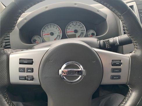 Used 2018 Nissan Frontier PRO-4X AWD/4WD image 9