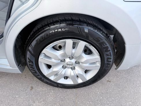 Used 2010 Nissan Altima 2.5 image 12