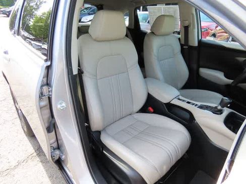 Used 2023 Honda HR-V EX-L image 15