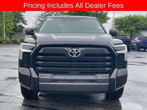 Used 2024 Toyota Tundra SR5 w/ SR5 Premium Package AWD/4WD image 9