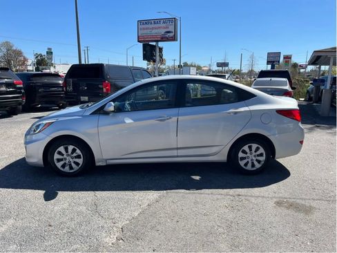 Used 2015 Hyundai Accent GLS image 8