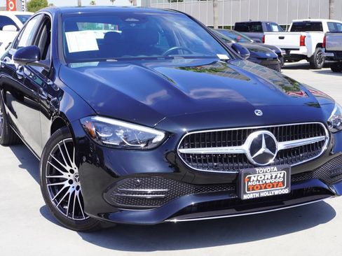 Used 2025 Mercedes-Benz C 300 Sedan image 2