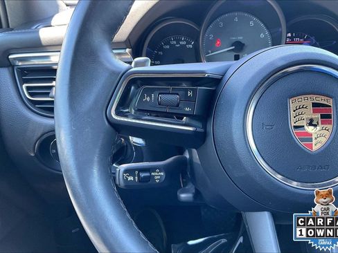 Used 2023 Porsche Macan S AWD/4WD image 23