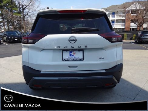 Used 2023 Nissan Rogue SL image 5