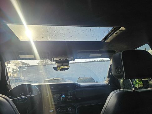 Used 2022 GMC Sierra 1500 AT4X image 12