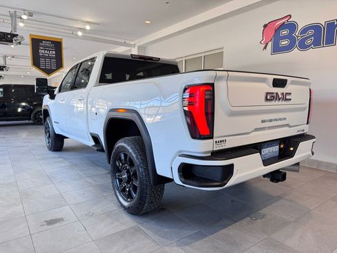 Certified 2025 GMC Sierra 2500 AT4 AWD/4WD image 9