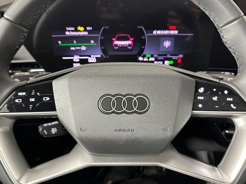 New 2025 Audi Q6 e-tron Premium image 22