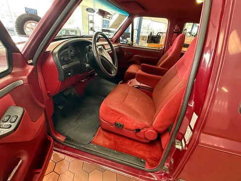 Used 1993 Ford F250 XL image 10