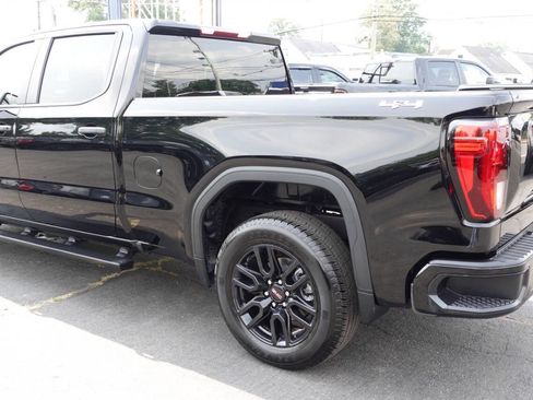 Used 2022 GMC Sierra 1500 Pro w/ Pro Value Package image 8