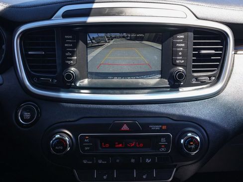 Used 2020 Kia Sorento EX FWD image 30