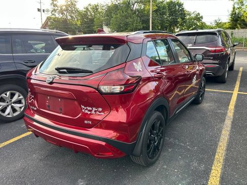 Used 2023 Nissan Kicks SR w/ SR Premium Package FWD image 7