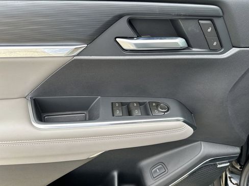 New 2026 GMC Acadia Elevation w/ Black Edition FWD image 11