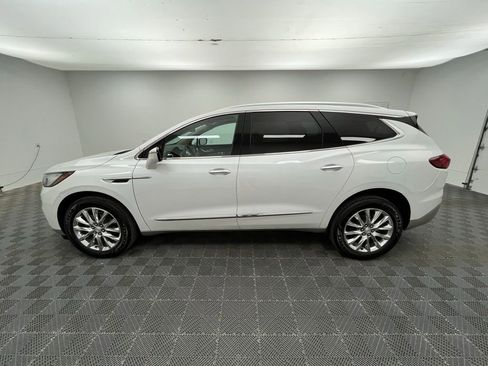 Used 2021 Buick Enclave Premium w/ Sun and Sites Package image 16