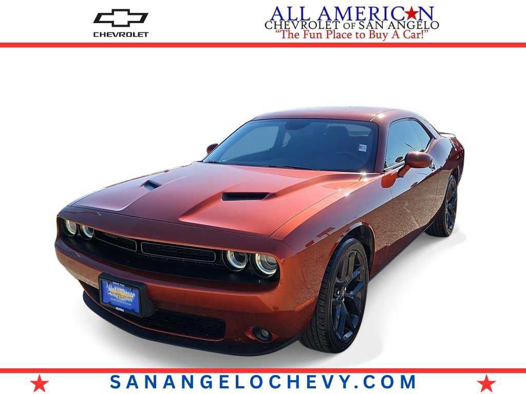 Used 2020 Dodge Challenger SXT w/ Blacktop Package RWD image 1