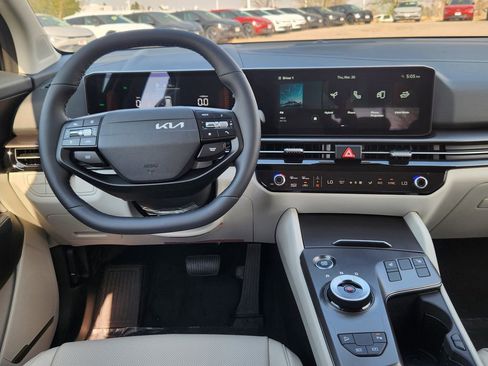 New 2026 Kia Sportage EX image 11