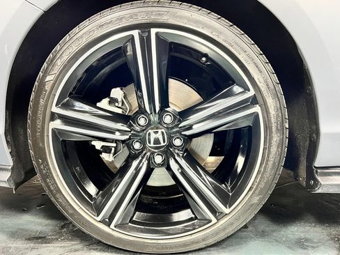 Used 2025 Honda Accord Sport image 12