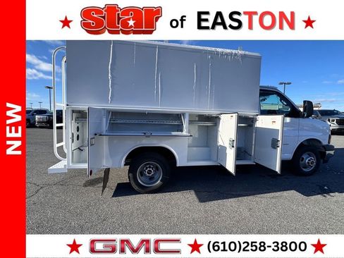 New 2025 GMC Savana 3500 w/ Power Convenience Package image 22