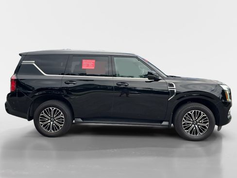 Used 2025 Nissan Armada SL w/ Captain's Chari Seat Package AWD/4WD image 7